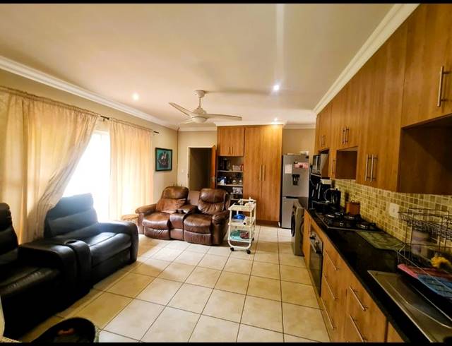 4 BEDROOM HOUSE FOR SALE IN DORINGKLOOF